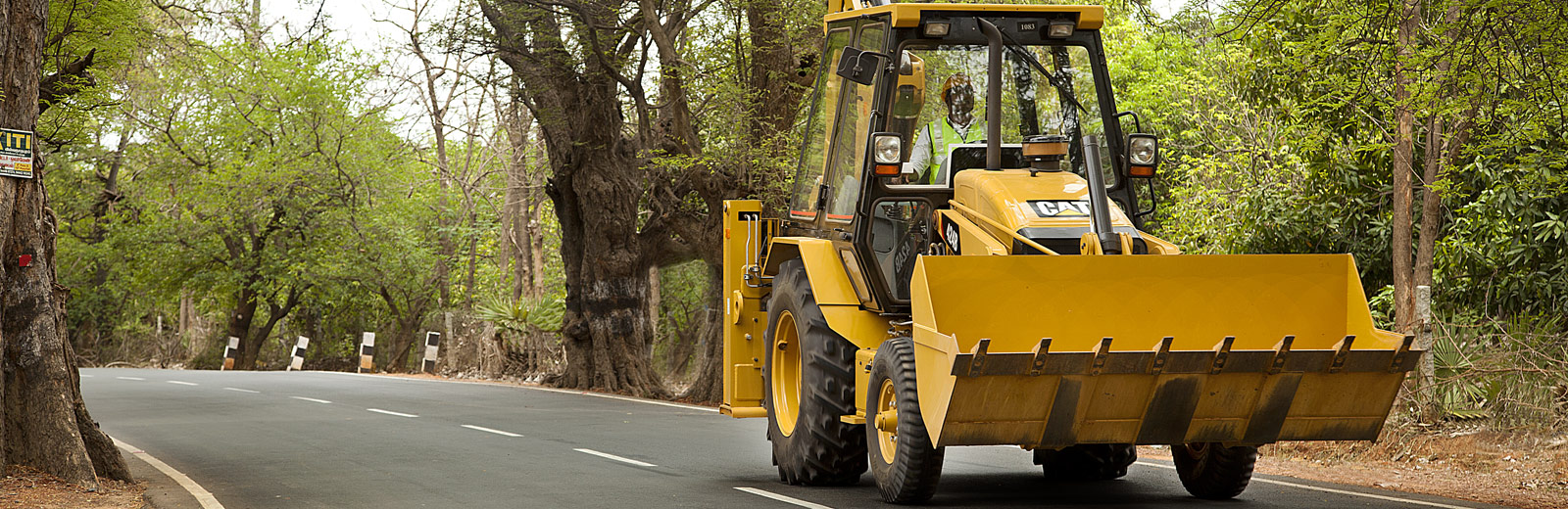 Backhoe Loader - Fuel Efficient CAT Backhoe Loaders In India | Gainwell