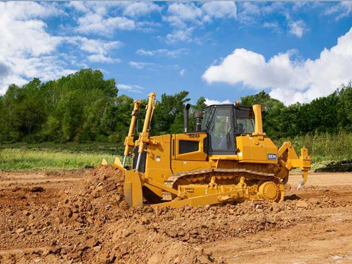 SEM 824F Motor Grader